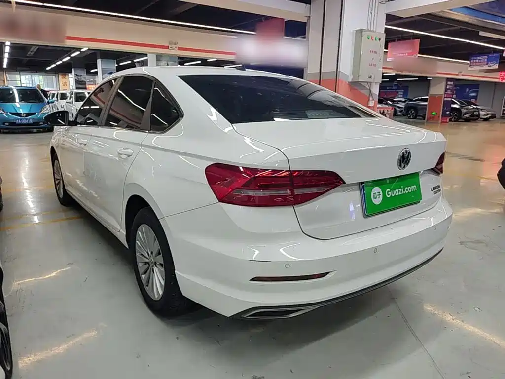 Volkswagen Lavida — миниатюра 5