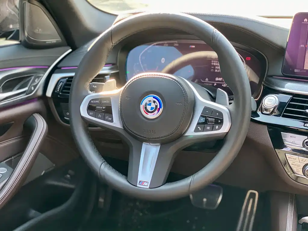 BMW 5 Series (Import) — миниатюра 15