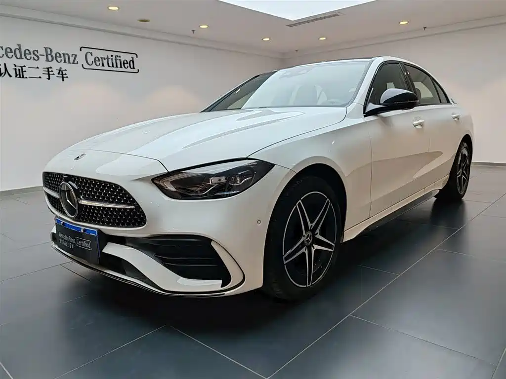 Mercedes-Benz C-Class 2024