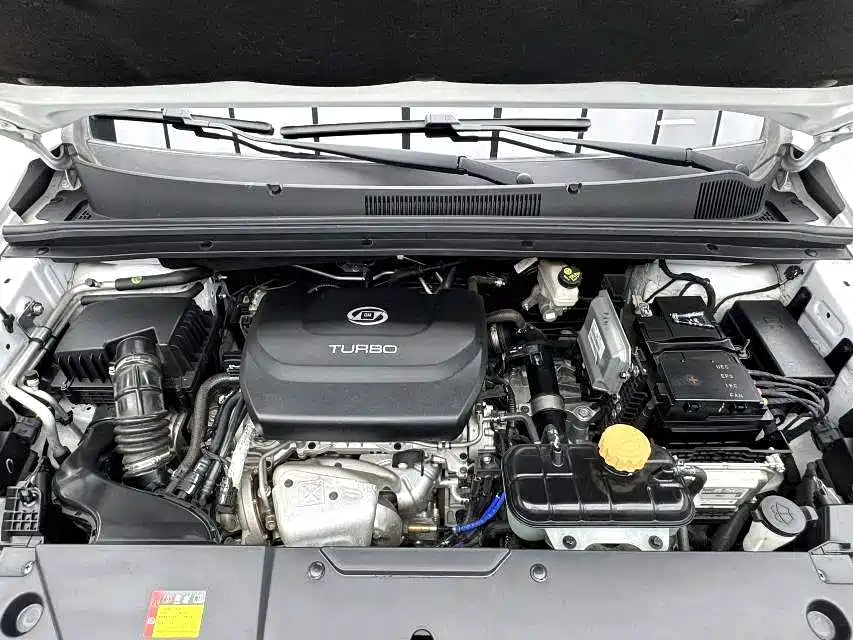 Wuling Jiachen — миниатюра 8
