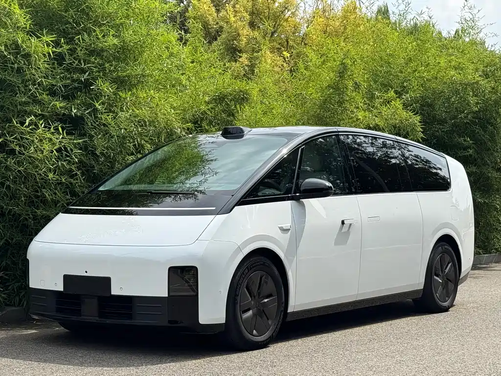 Li Auto Li MEGA