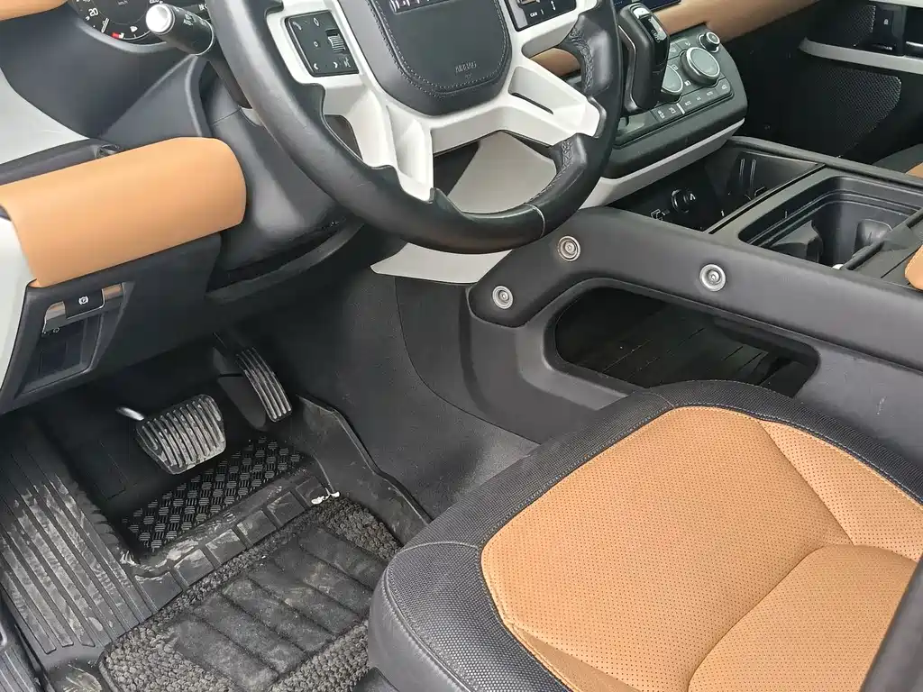 Land Rover Defender — миниатюра 9