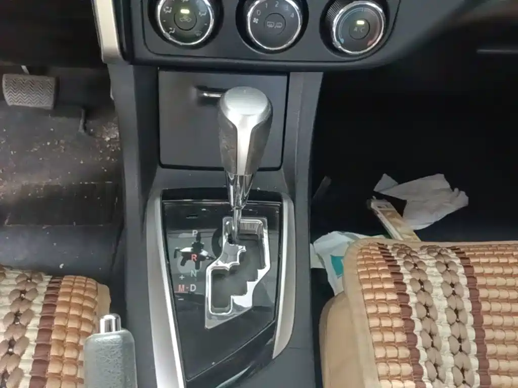 Toyota Corolla — миниатюра 14