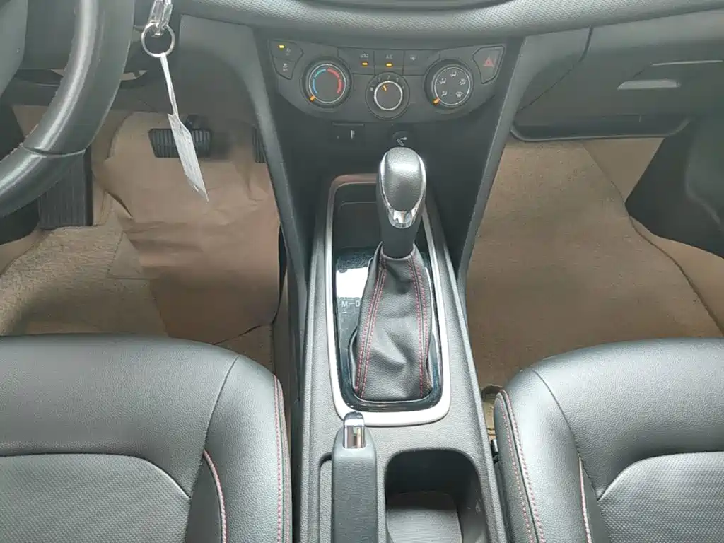 Chevrolet Monza — миниатюра 14