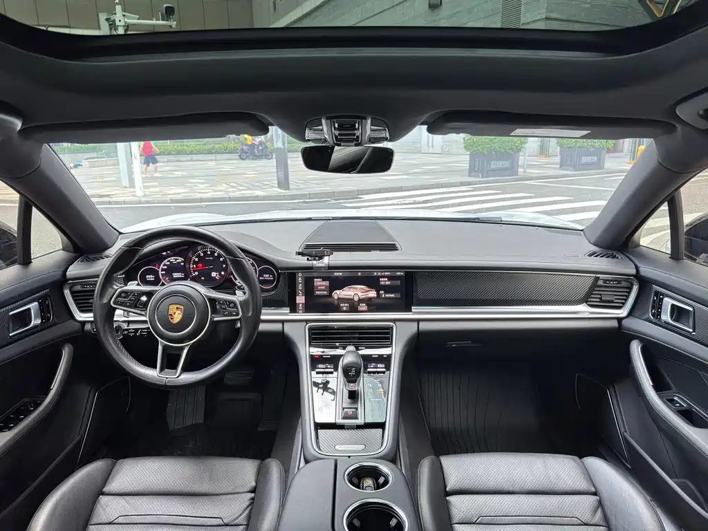 Porsche Panamera — миниатюра 9