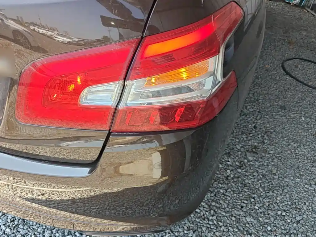 Peugeot 408 — миниатюра 8