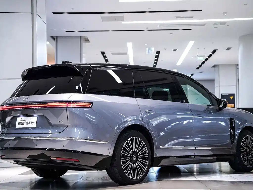 NIO ES8 — миниатюра 31
