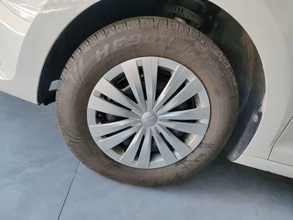 Volkswagen Santana — миниатюра 23