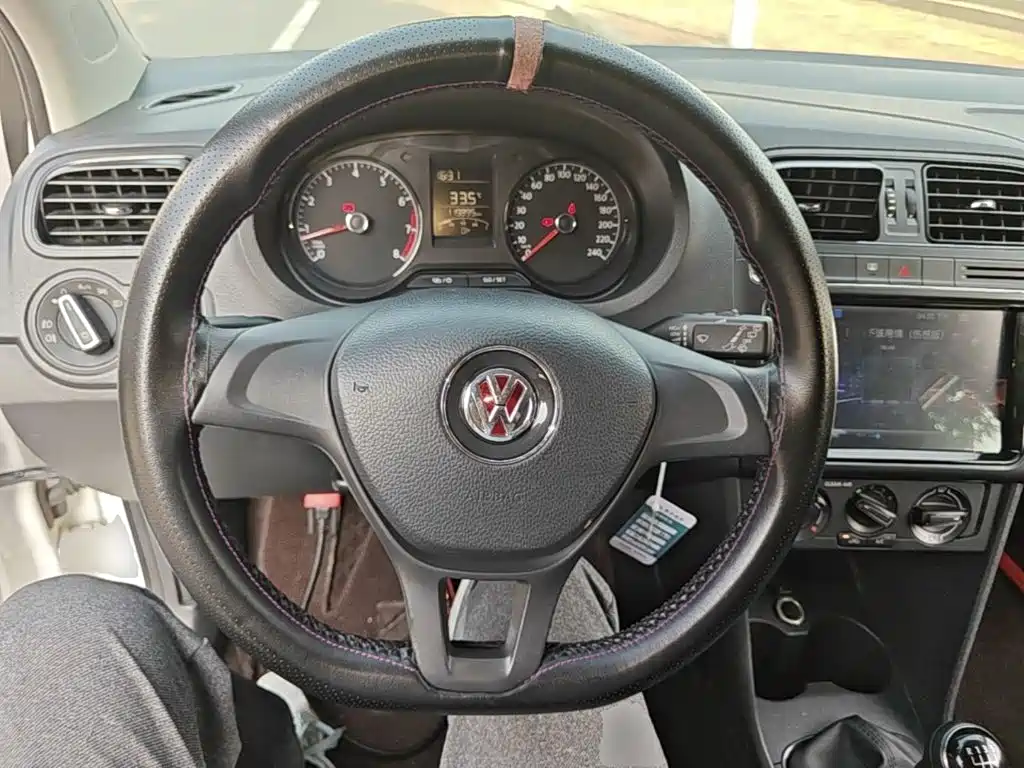 Volkswagen Polo — миниатюра 11