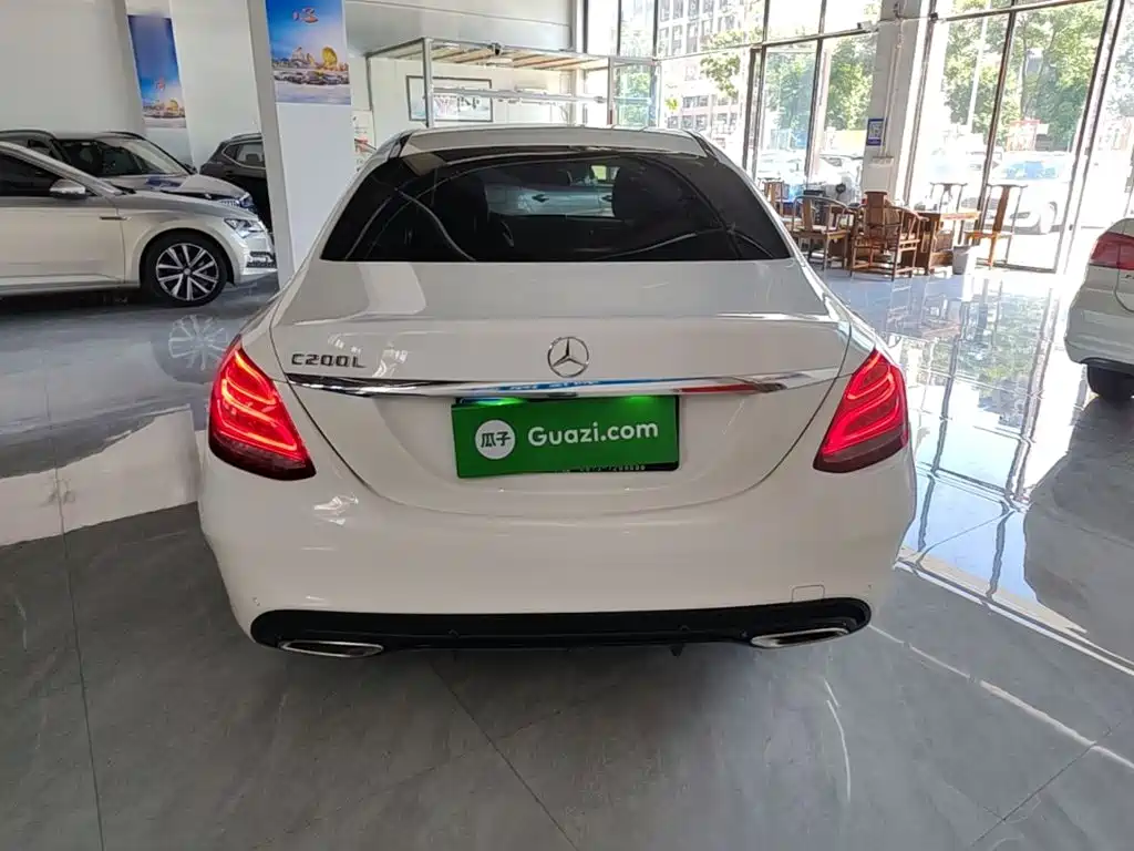 Mercedes-Benz C-Class — миниатюра 6