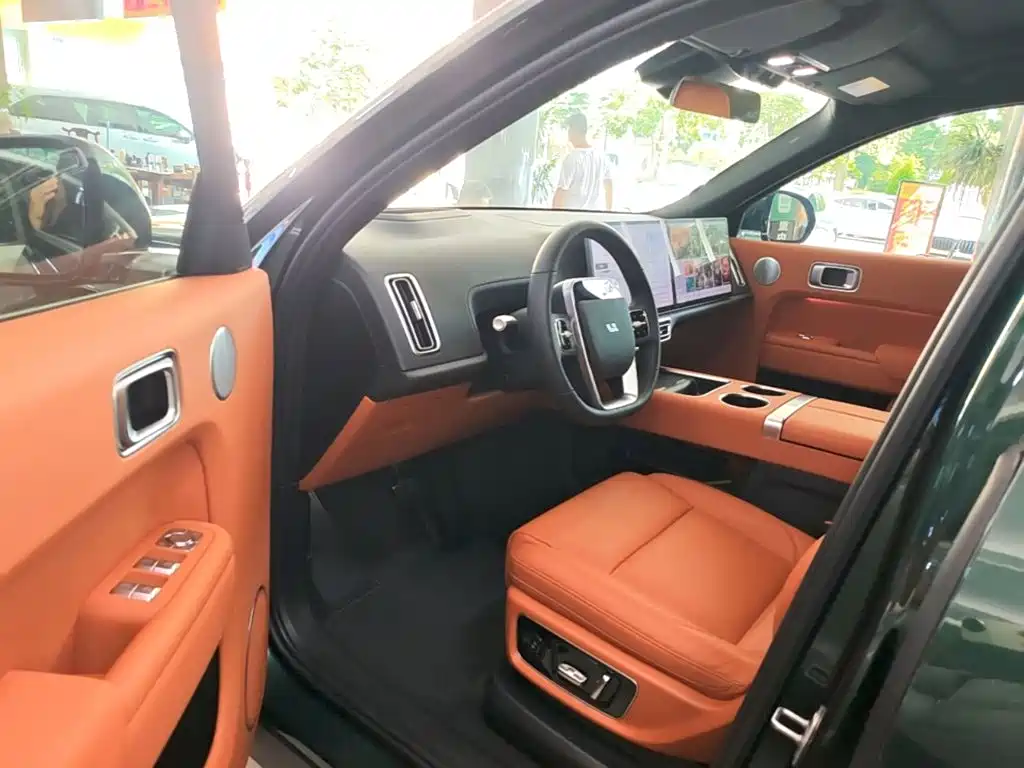Li Auto Li L8 — миниатюра 16