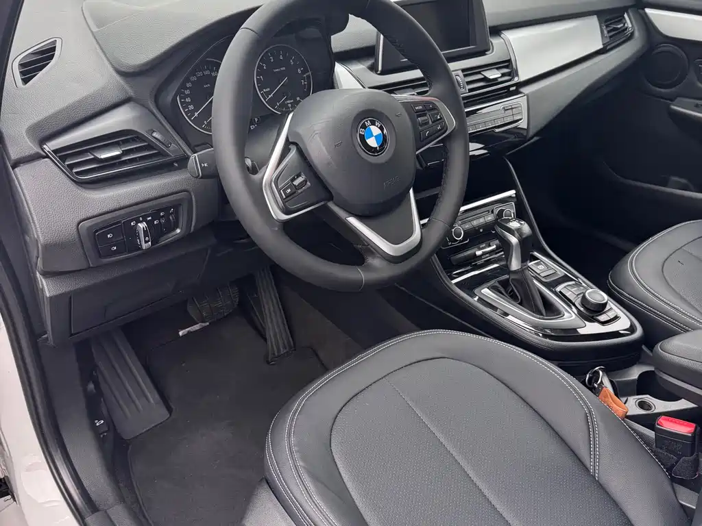 BMW 2 серии 2 2016 218i Fashion