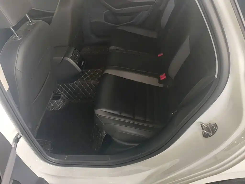 Volkswagen Sagitar — миниатюра 17