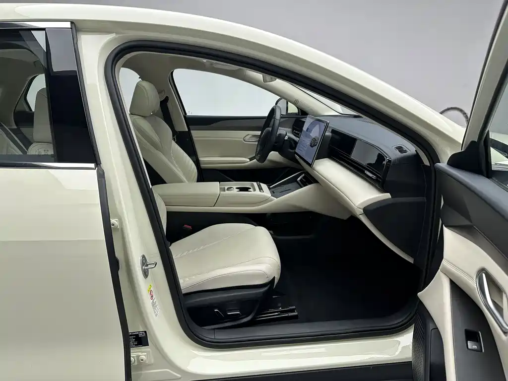 BYD Qin L — миниатюра 14