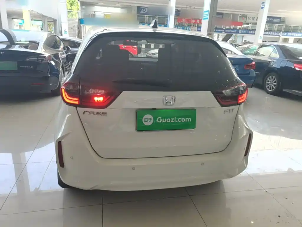 Honda Fit — миниатюра 6
