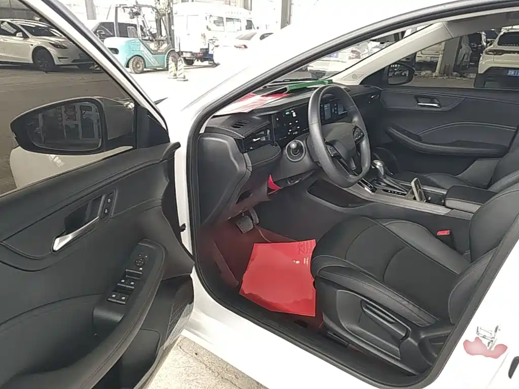 Roewe i5 — миниатюра 16