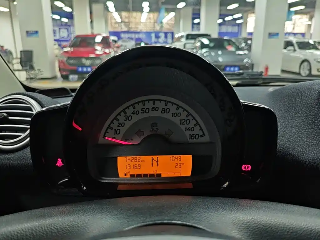 smart Smart Fortwo — миниатюра 12