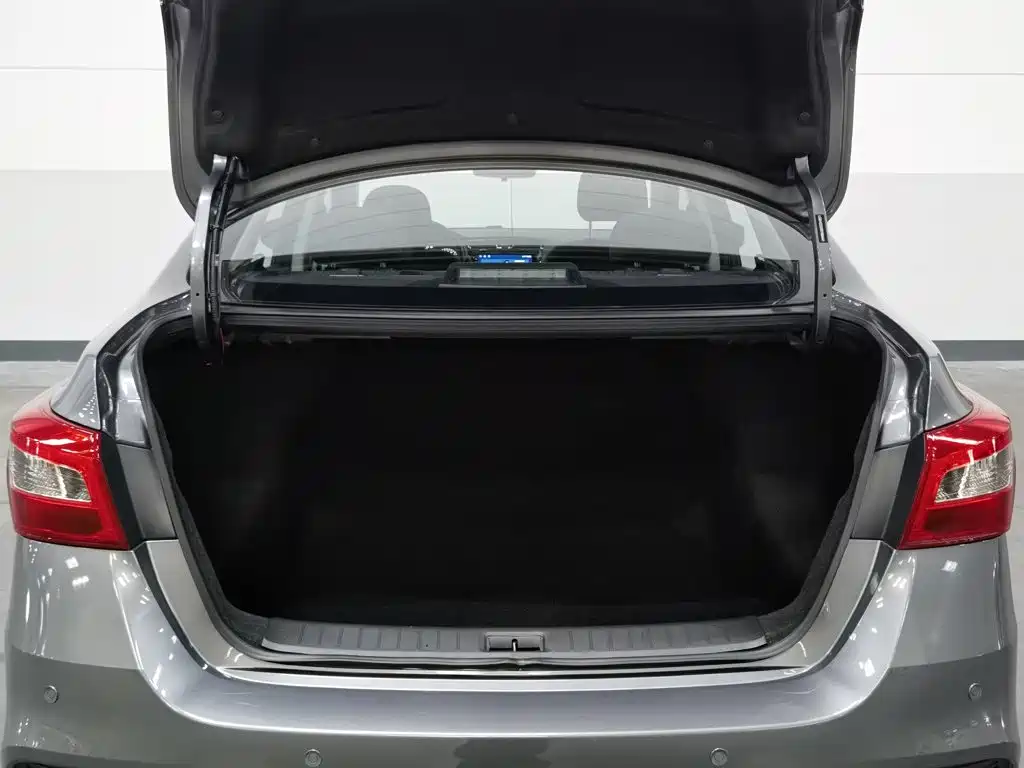 Nissan Sylphy — миниатюра 16