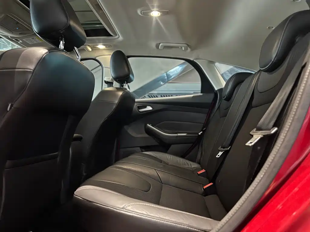 Ford Focus — миниатюра 6