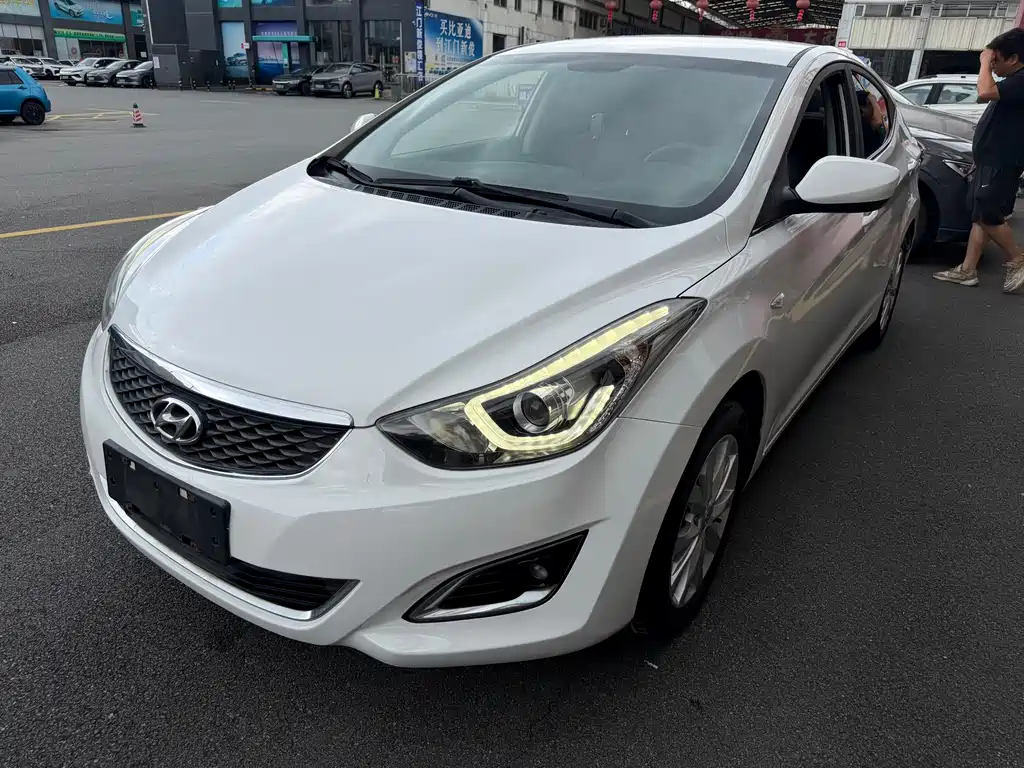 Купить Hyundai Elantra Langdong