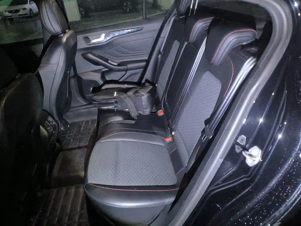 Ford Focus — миниатюра 18
