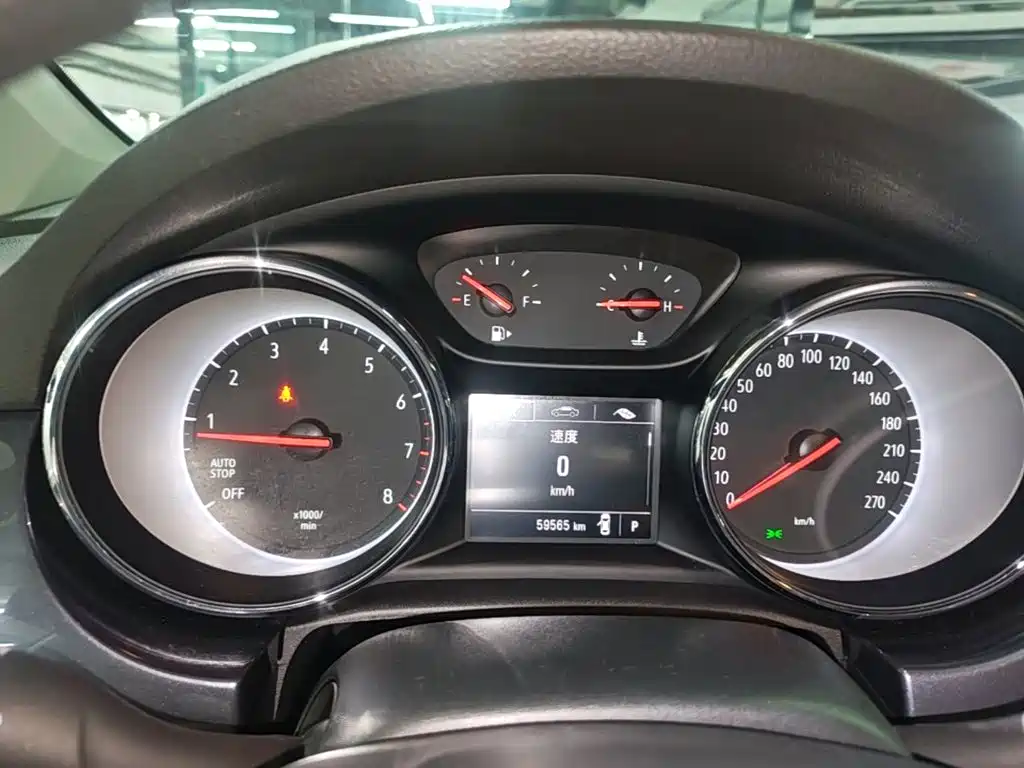 Buick Verano — миниатюра 12