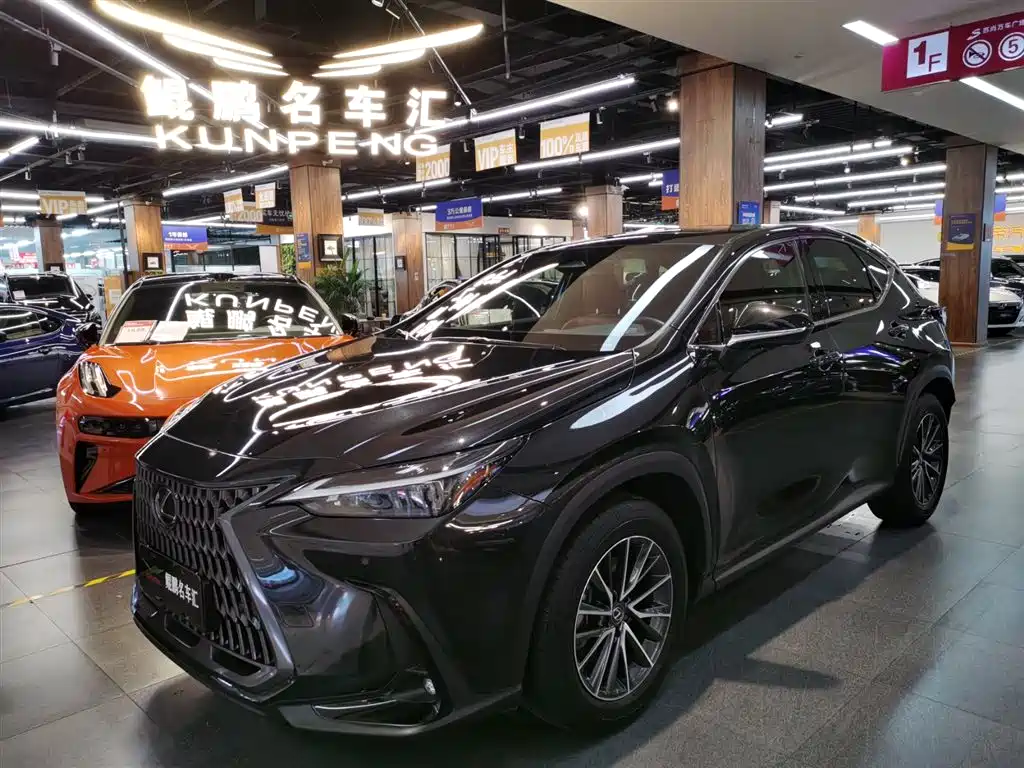 Купить Lexus NX