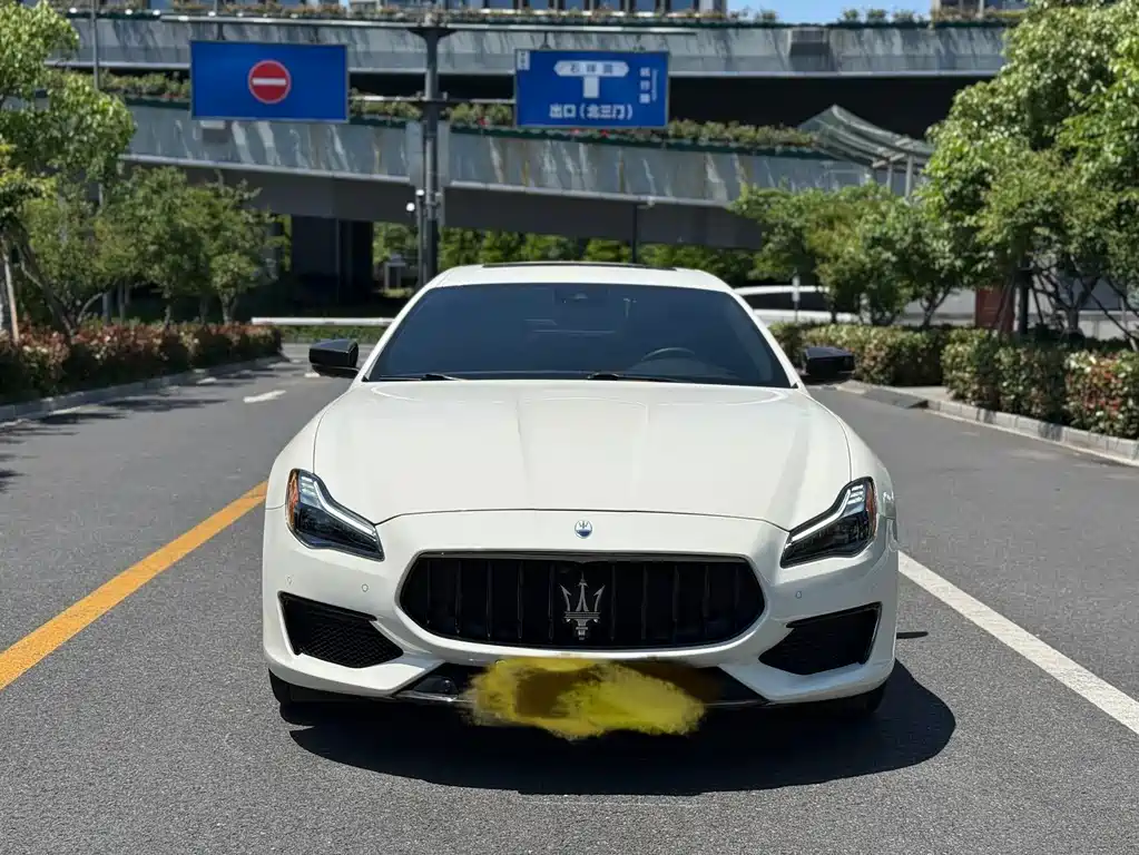 Maserati Quattroporte — миниатюра 2