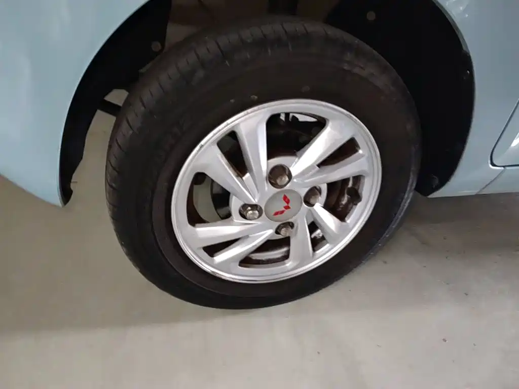 Wuling MINIEV — миниатюра 23