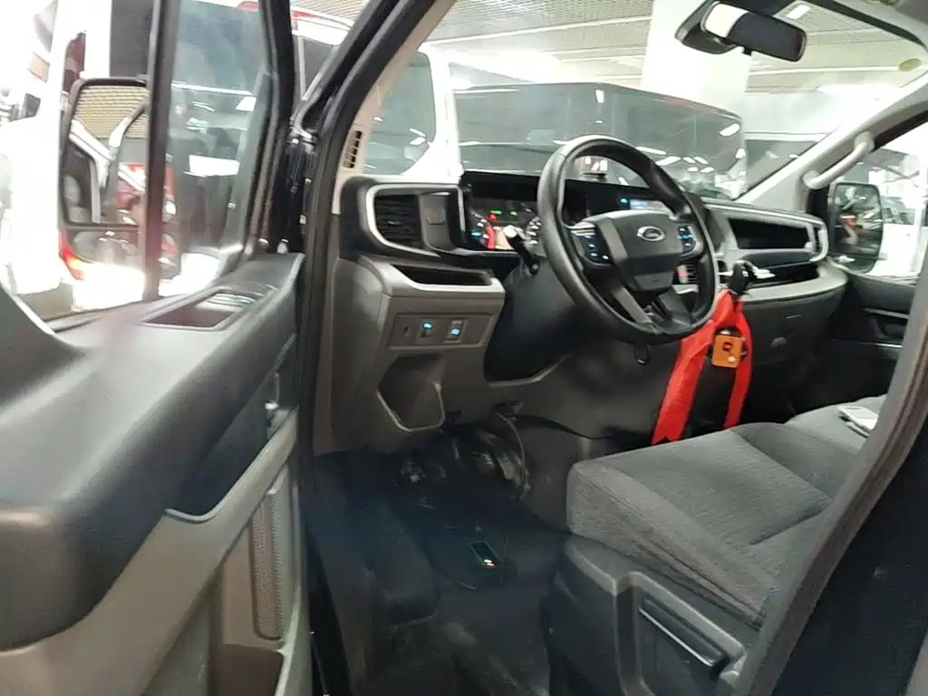 Ford Transit — миниатюра 16