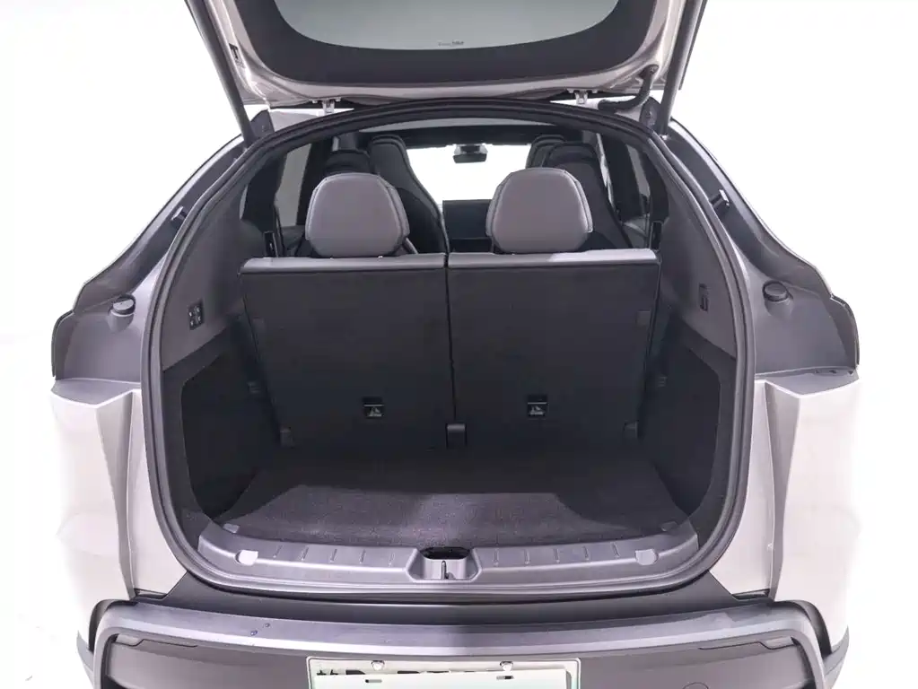 Tesla Model Y L — фотографии объявления, Фото 20