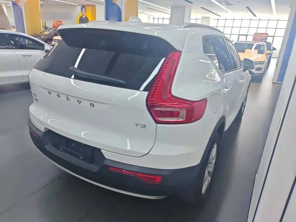 Volvo XC40 — миниатюра 7