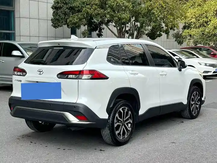 Toyota Frontlander — миниатюра 9