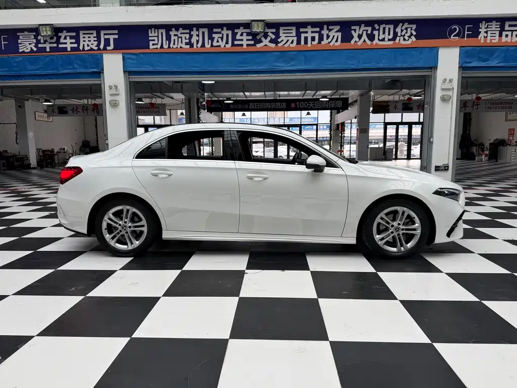 Mercedes-Benz A-Class — миниатюра 3