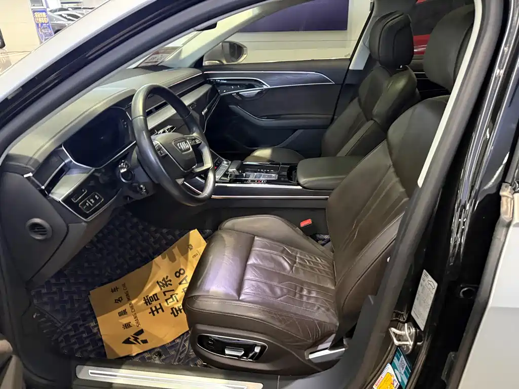 Audi A8 — миниатюра 2