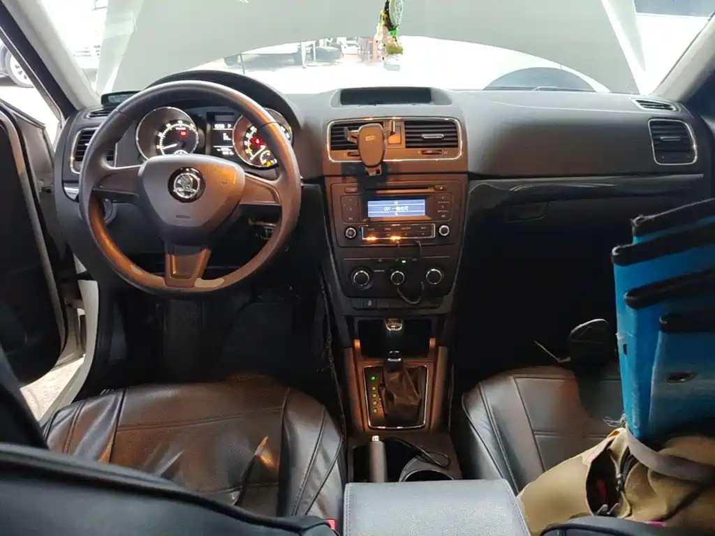 Skoda Yeti — миниатюра 6