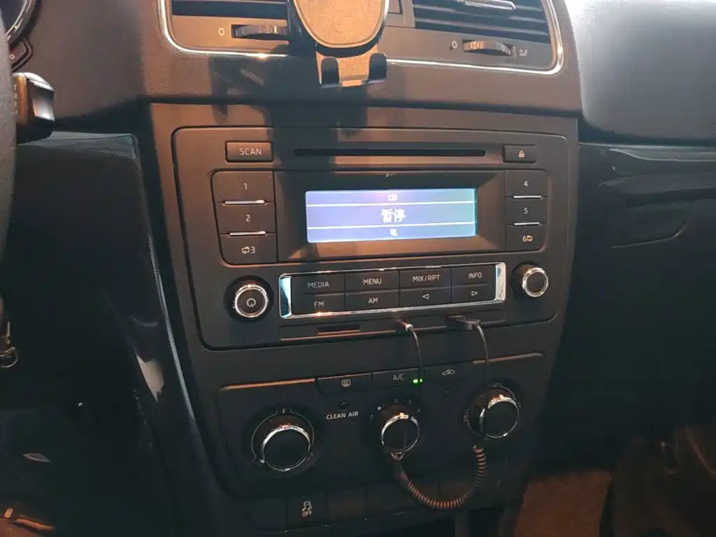 Skoda Yeti — миниатюра 9