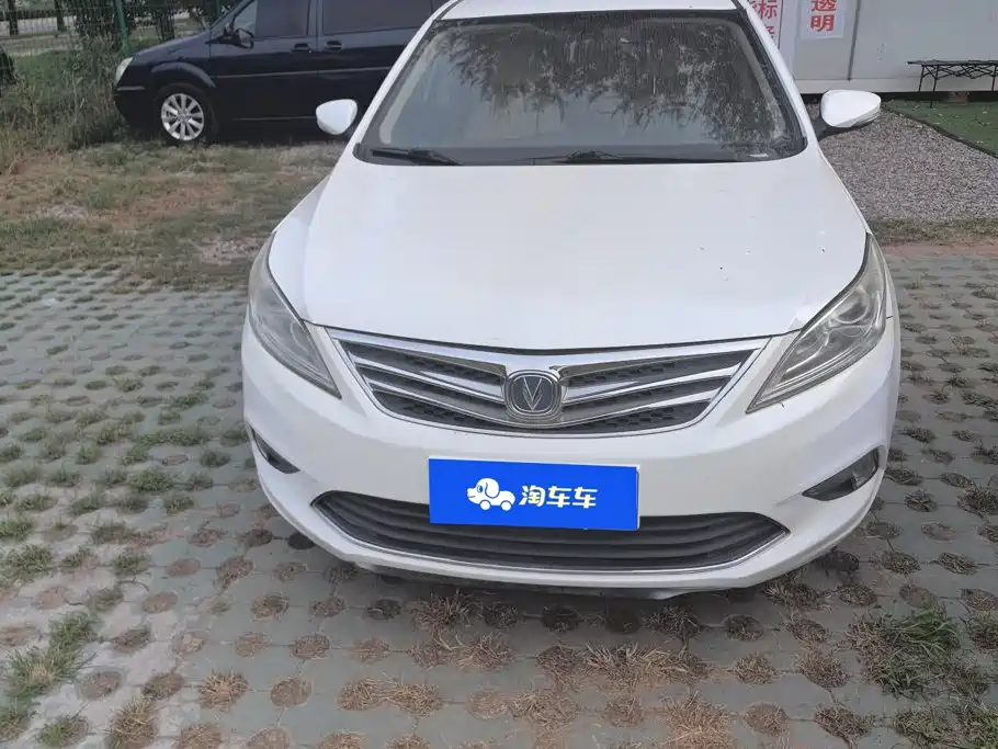 Changan Eado — миниатюра 2