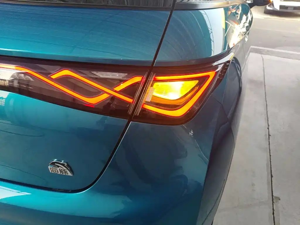 BYD Dolphin — миниатюра 8