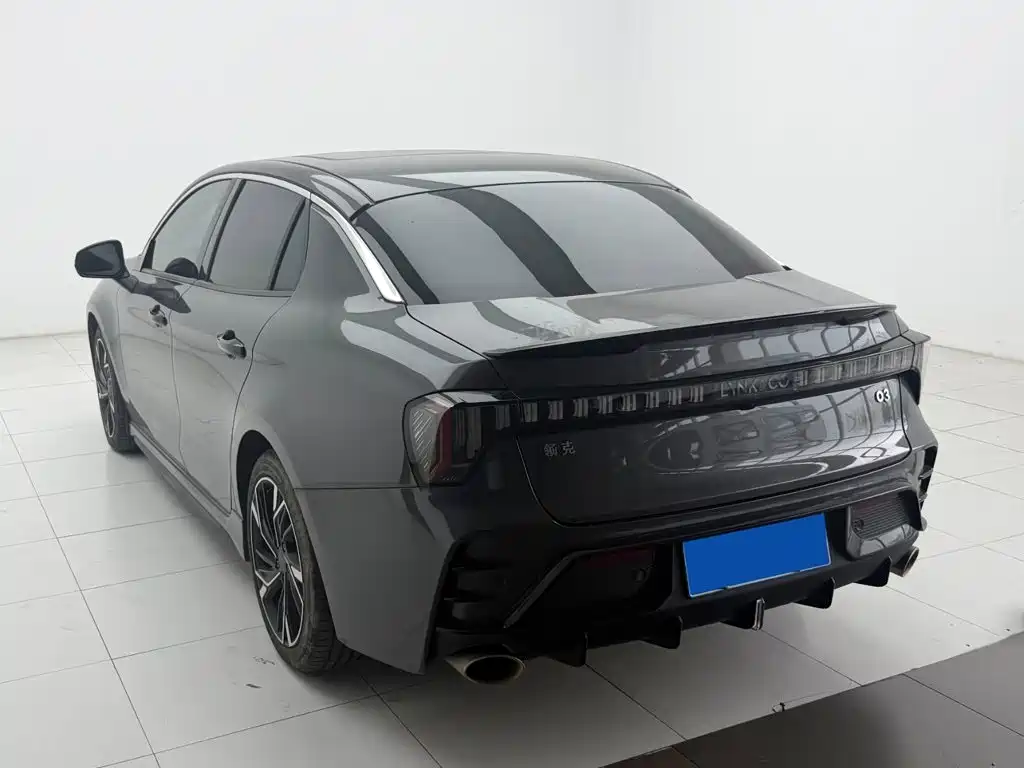 Lynk & Co 03 — миниатюра 7