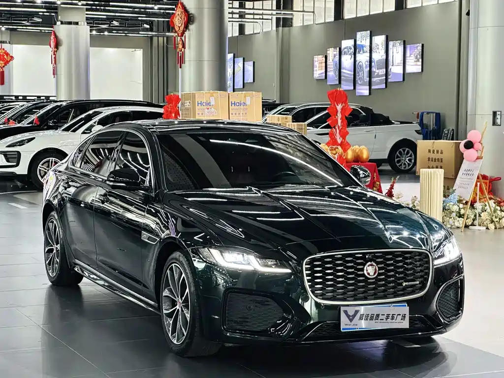 Jaguar XFL — миниатюра 3