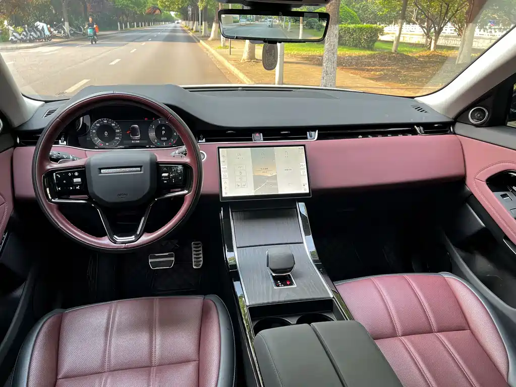 Land Rover Range Rover Evoque 2024 L SE