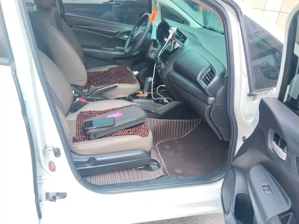 Honda Fit — миниатюра 19