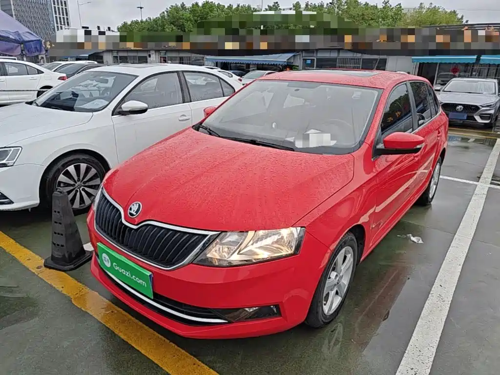Skoda Rapid Spaceback — миниатюра 2