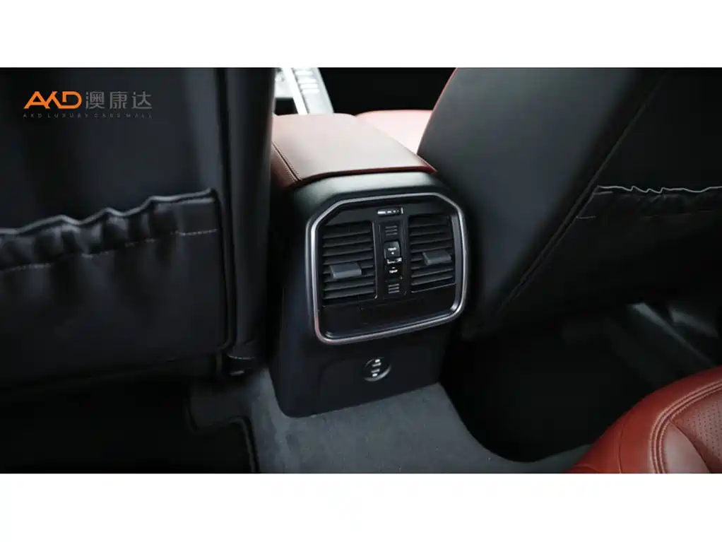 Porsche Macan — миниатюра 9