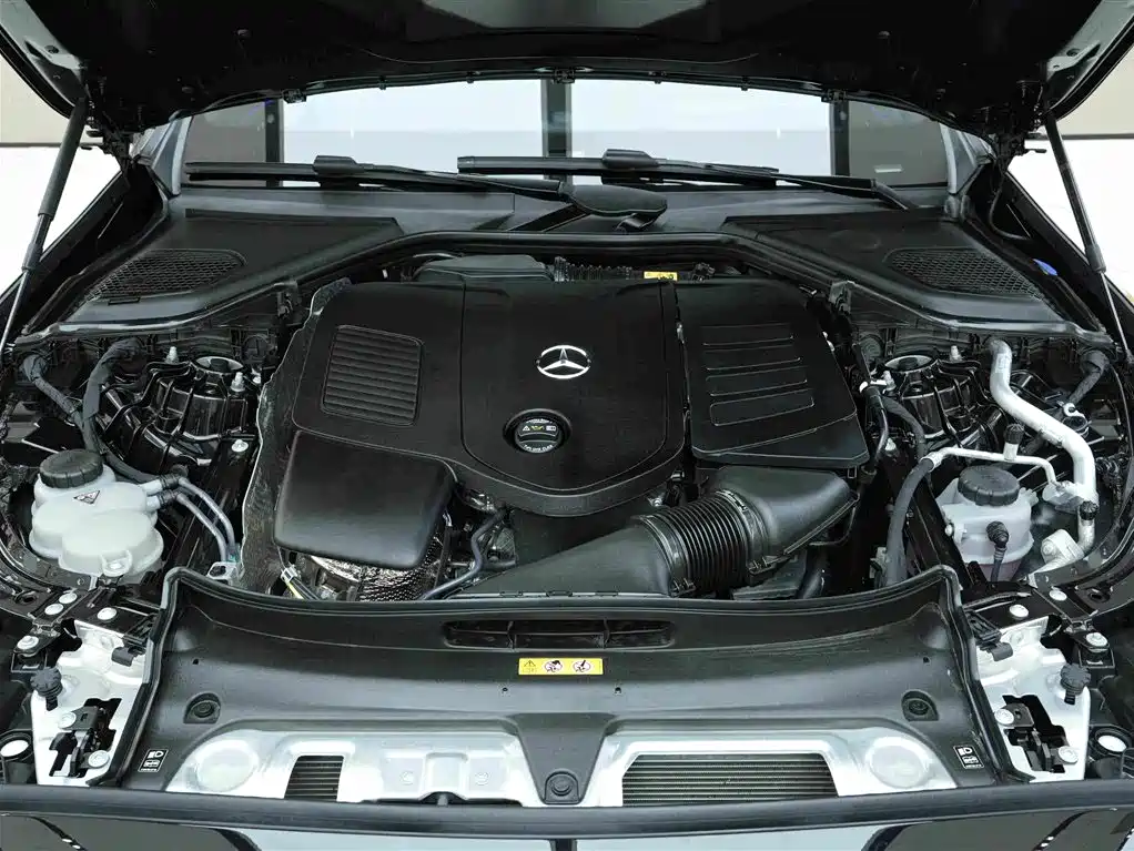 Mercedes-Benz E-Class — миниатюра 21