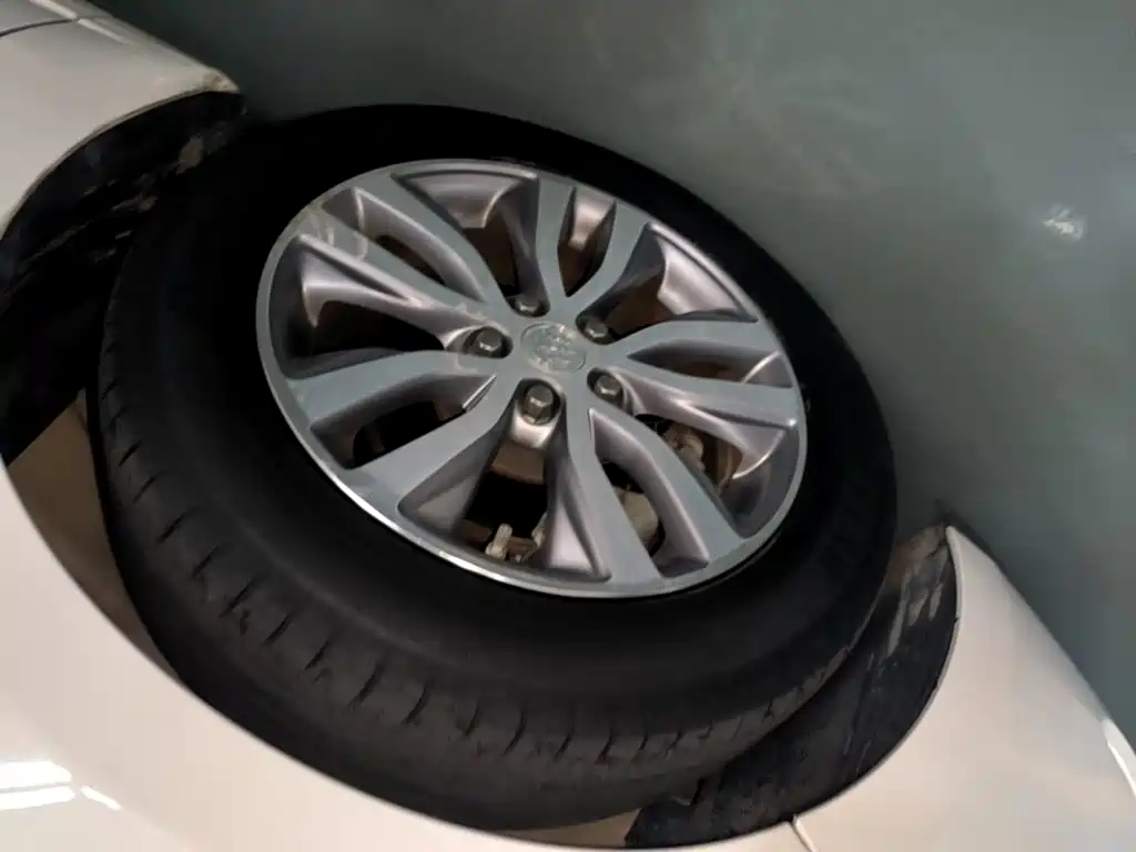 Buick Excelle — миниатюра 23