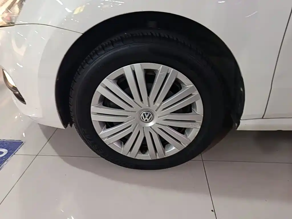 Volkswagen Polo — миниатюра 23
