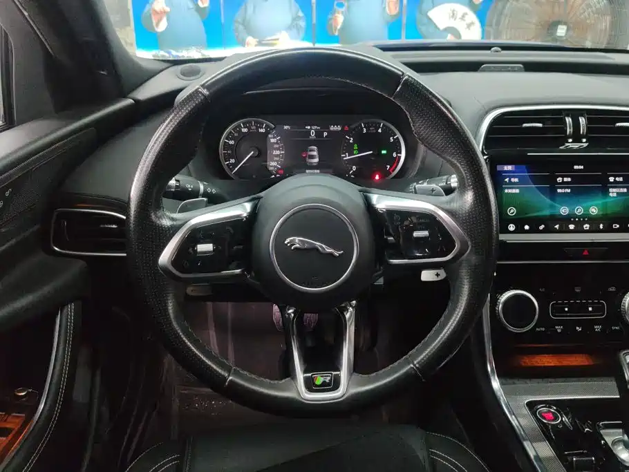 Jaguar XEL — миниатюра 15