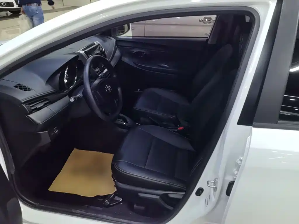 Toyota Vios FS — миниатюра 15